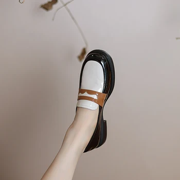 2022 godine, ženska obuća od kože kravlja koža, лоферы bez spajala u retro stilu, šarene cipele proljeće-jesen ženska obuća s okruglim vrhom, Zapatos De Mujer, cipele ravnim cipelama